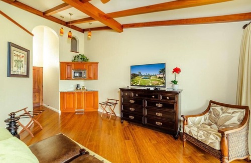 Playa Flamingo Villa | Enjoy this Luxury Oceanfront Villa at The Palms Flamingo, with 2 pools