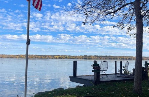 Big Stone City House | Enjoy this peaceful house on Big Stone Lake!