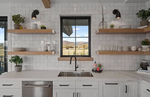 Oakley House | Enjoy Tranquility & Serenity. Barnhouse at Twilight Moon Ranch.nNear Park City