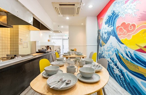 Konohana House | Enjoy trick art and hot plates Spacious 140 4 minutes walk from station WIFI baby bed max 14 - Konamon House/Osaka Ōsaka