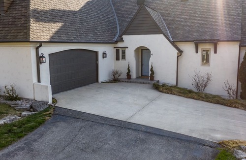 Camdenton House | Enjoy views of Old Kinderhook 14th green, in 4 bedroom king bed - 6 bath home