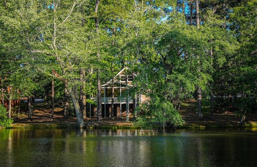 Pine Mountain Ski Chalet | Enjoy your home away from home in this beautiful Lake view Chalet!