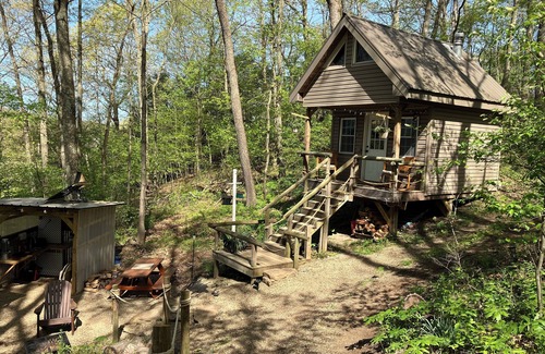 Negley Cabin | Enjoyable 2-bed cabin in Negley