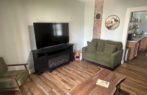 Van Buren House | Enjoyable 3-bedroom house with AC in charming Van Buren