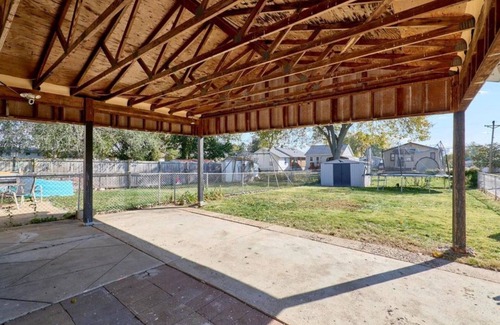 St. Louis House | Enjoyable 3-bedroom house with AC in St. Louis