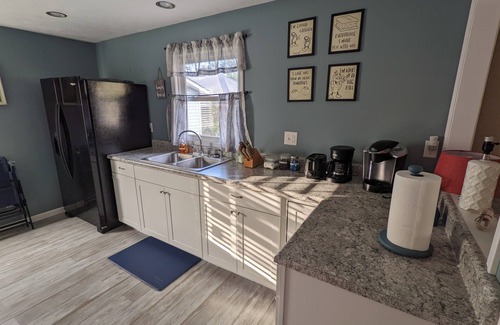 Springfield Cottage | Enjoyable cottage with AC in charming Springfield