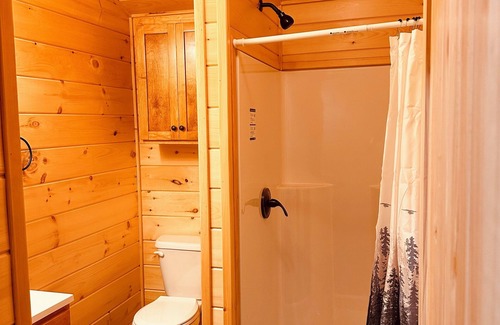 Carrabassett Valley Cabin | Enjoyable Green cabin at Carrabassett Valley town line and Kingfield