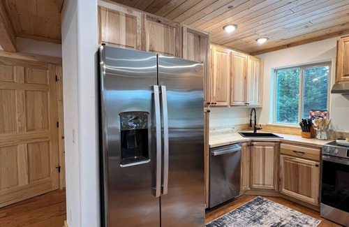 Nikolaevsk House | Enjoyable house with WiFi in charming Anchor Point