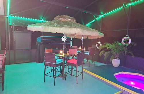 Kissimmee Villa | Enjoyable Villa - 14BD/10BDR/11BR for a family retreat. Sleeps 27. Game Room
