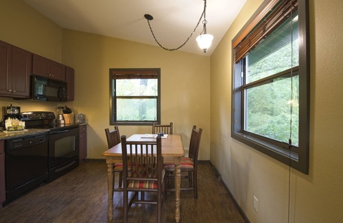 Wisconsin Dells Cottage | Enlivening Christmas Mountain Village, 2 Bedroom Cottage