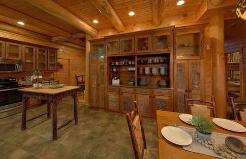 Wears Valley Cabin | Enormous Luxury - Pool - Borders National Park/Private Trail - 4 Stories - Media