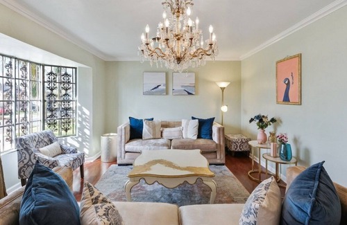 Seventh Ward House | Enormous NOLA Mansion w/King Suite & Parking