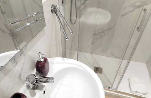 San Lorenzo House | Enotri Guest House