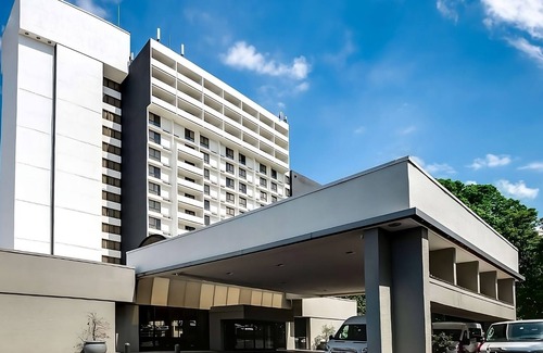 Executive Park Apartment | Ensuring a Very Comfortable & Memorable Stay! Pets Are Welcome, Parking, Pools!