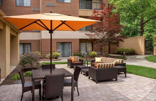 Durham Hotel | Ensuring a Very Comfortable & Memorable Stay! Free Parking, Pool, Pets Allowed