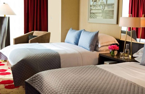 Downtown Chicago Hotel | Ensuring a Very Pleasant & Memorable Stay! Close to 360 Chicago, Pet-Friendly