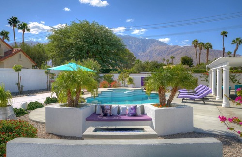Desert Park Estates House | ENTERTAINERS DREAM BACKYARD WITH GORGEOUS MOUNTAIN VIEWS