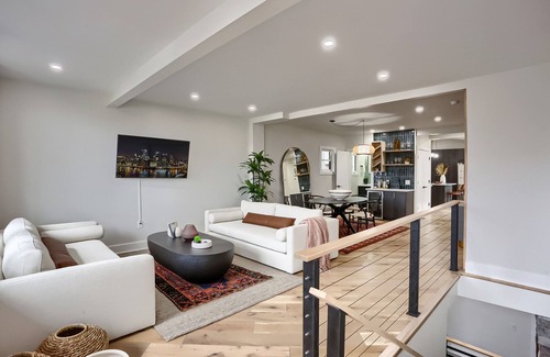 Pittsburgh House | Entertainment Dream Home + Hot Tub + Outdoor Theater + Games + Firepit + DT View