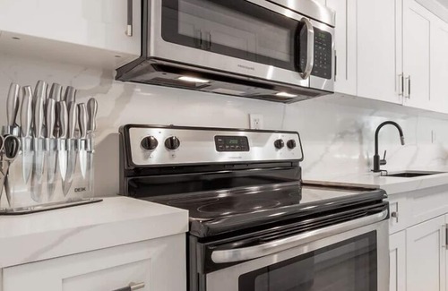 Cutler Bay House | Entertainment Villa - Heated Pool, Arcade and more