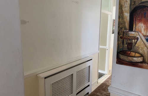 Fulham Broadway Apartment | Entire 2-bedroom apartment in marvellous London with WiFi