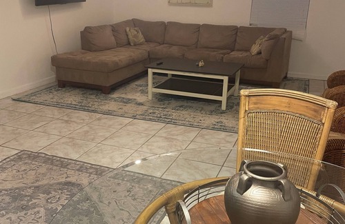 Fort Lauderdale House | Entire 2 Bedroom House Oakland Park Wilton Manors Ft. Lauderdale Beach Cruises
