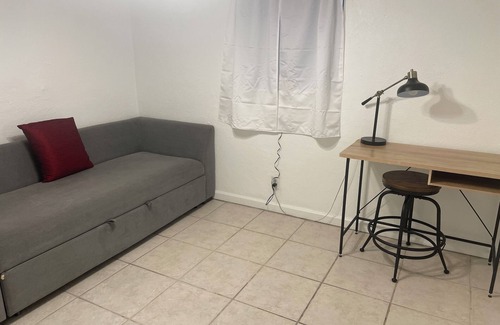 Fort Lauderdale House | Entire 2 Bedroom House Oakland Park Wilton Manors Ft. Lauderdale Beach Cruises