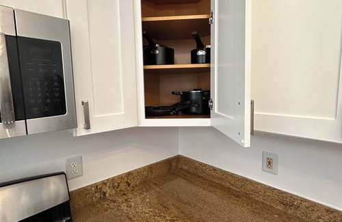 Mount Vernon Square House | Entire 2 Bedroom House in NW DC