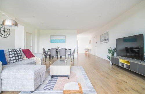 Bonnyrigg Apartment | Entire 3bed2bath APT at Bonnyrigg near Glof club