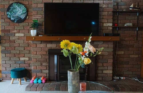 Clifton Springs House | Entire 3BR House/Bay Shore Retreat