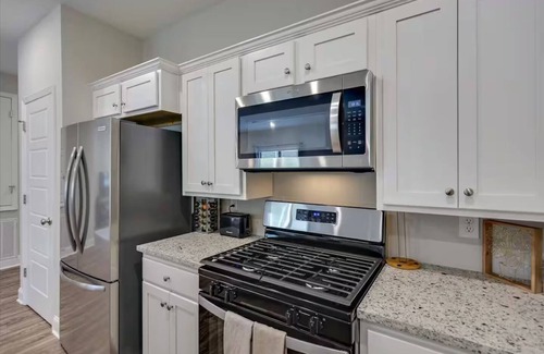 Pearl House | Entire 4 Bedroom home in Pearl, Mississippi