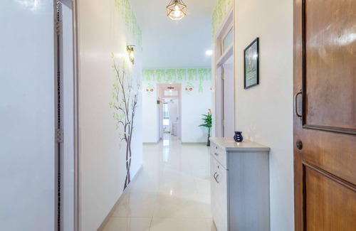 Santacruz Apartment | Entire 4 BHK Suite With Chef