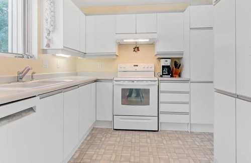 Sainte-Foy-Sillery-Cap-Rouge House | entire accommodation, in the heart of Sillery, free parking!