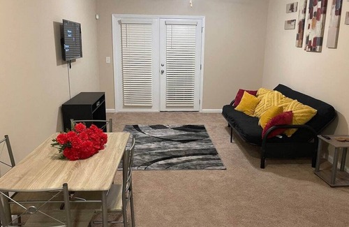 Westgate Apartment | Entire Apartment Close to Camp Lejeune, Restaurants and Shops