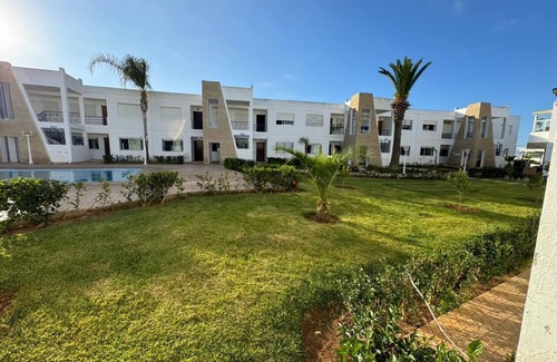 Oualidia House | Entire apartment in fabulous Oualidia with large swimming pool