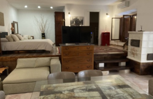 Santarello Apartment | Entire apartment in the heart of Tuscany, between Val di Chiana and Val d'Orcia.