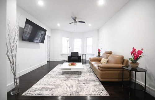 Ansonia Apartment | ENTIRE APARTMENT RECENTLY RENOVATED 2BR