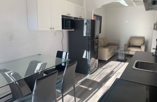 Villeray Apartment | Entire apartment, very nice and freshly renewed is located at the second floor.