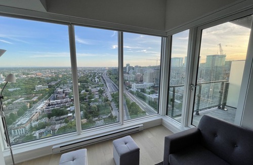 Downtown Montreal Condo | Entire appartement with 1 bedroom & office room