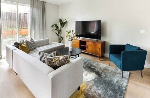 Carmichael House | Entire Brand new residential home