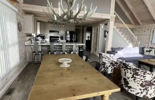 Ellicottville Ski Chalet | Entire Chalet 1 Mile from Charming Ellicottville - Pet & Family Friendly!