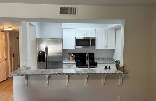 Columbia Condo | Entire Condo - Safe, Gated Community - 4 miles to Downtown Columbia