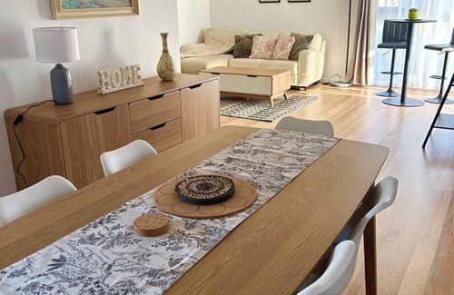 Balwyn North House | Entire cosy and spacious home in Doncaster
