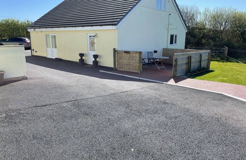 Caergeiliog Apartment | Entire cosy home from home country retreat