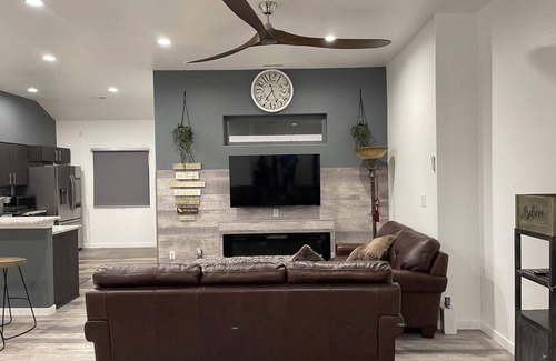 Pueblo West House | Entire cozy 3-bedroom house in Pueblo West!