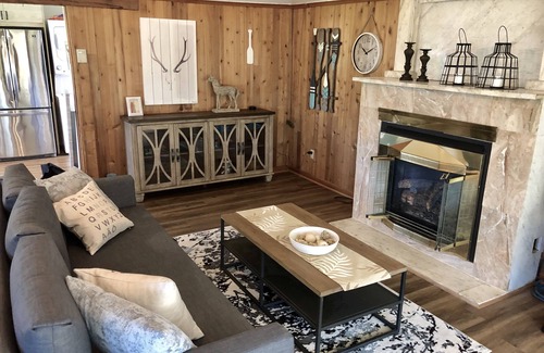 Fort Erie Cottage | Entire Cozy house cottage with view of the Niagara River.