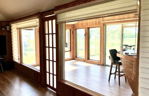 Fort Erie Cottage | Entire Cozy house cottage with view of the Niagara River.