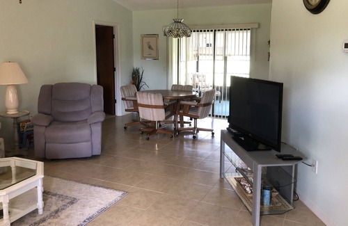Englewood East House | Entire Englewood House -Two Suites, beach 11min., close to shop, & pet friendly