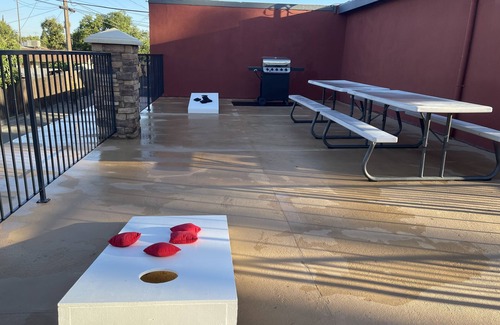 Clovis Apartment | Entire Fresno/Clovis 2 bedroom bungalow