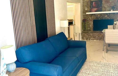Fort Pierce Villa | Entire guesthouse in Hutchinson Island Walk To Beach/Restaurants