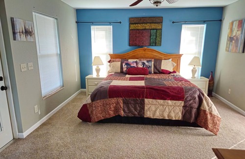 Ocala Other | Entire Home, 5 minutes to WEC and FAST, 3bd, 3 bath FENCED 1 acre King bed.